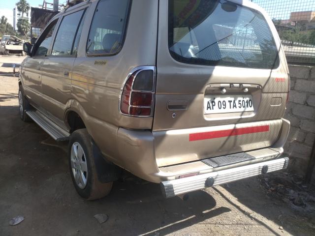 Chevrolet Tavera NEO LS B3 10 STR BS III 2010