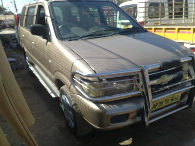 Chevrolet Tavera NEO LS B3 10 STR BS III 2010