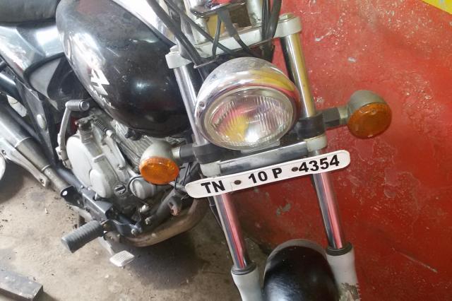 Bajaj Avenger 180cc 2006