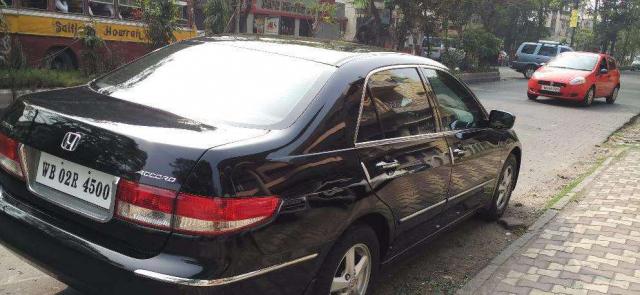 Honda Accord 2.3 VTI L MT 2004