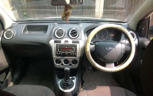 Ford Figo DURATEC TITANIUM 1.2 2010