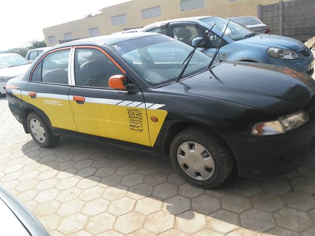 Mitsubishi Lancer 1.5 CNE 1999