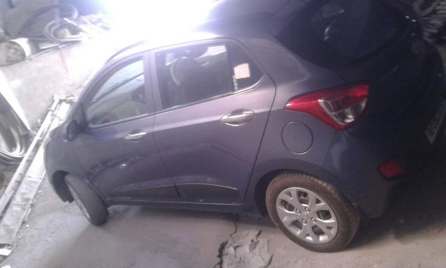 Hyundai Grand i10 Sportz 2013