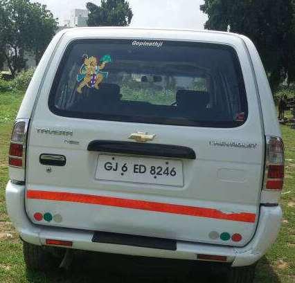 Chevrolet Tavera NEO LS B3 10 STR BS III 2011