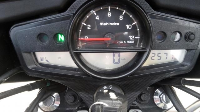 Mahindra Centuro 110cc 2015