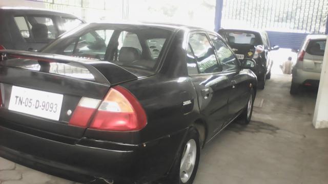 Mitsubishi Lancer SLXD 2.0 2001