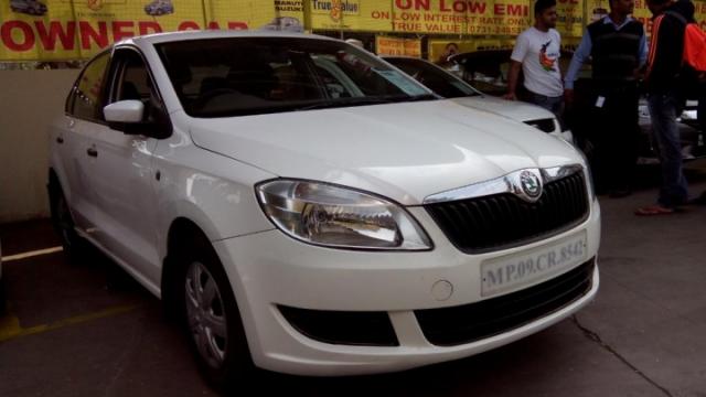 Skoda Rapid 1.6 TDI MT AMBITION PLUS 2012