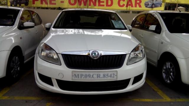 Skoda Rapid 1.6 TDI MT AMBITION PLUS 2012