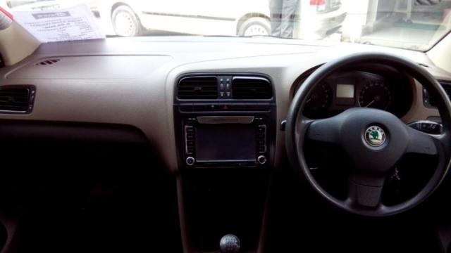 Skoda Rapid 1.6 TDI MT AMBITION PLUS 2012