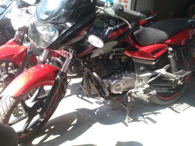 Bajaj Pulsar 150cc 2014