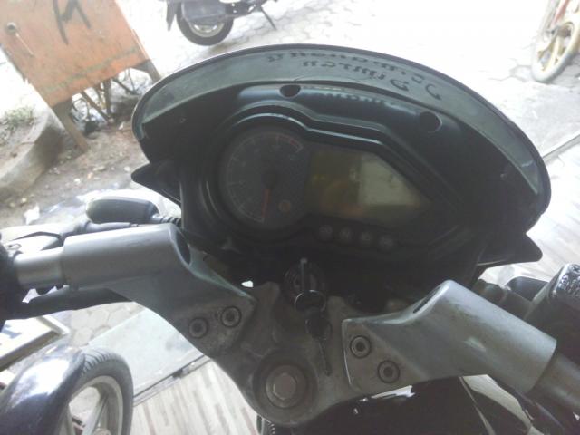 Bajaj Pulsar 150 DTS-i  150cc 2011_623012918