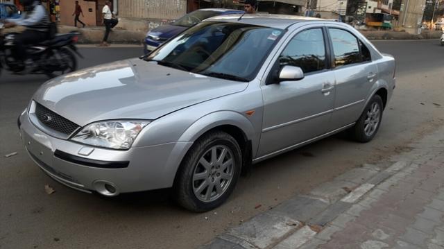 Ford Mondeo Ghia Duratec 2002