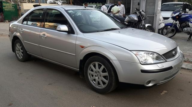 Ford Mondeo Ghia Duratec 2002