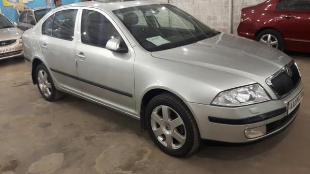 Skoda Laura LK 1.9 PD AT 2006