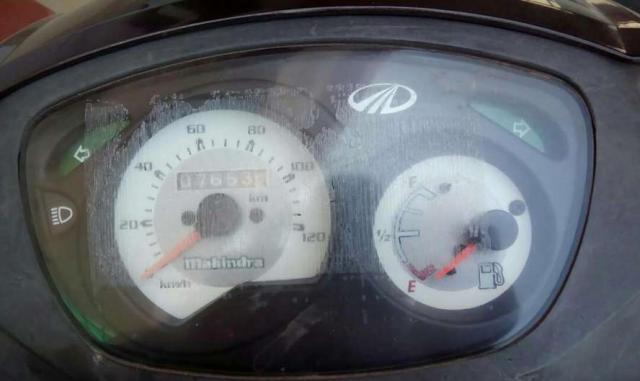 Mahindra Centuro 110cc 2012