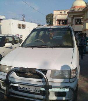Chevrolet Tavera NY B2 7 STR BS III 2008