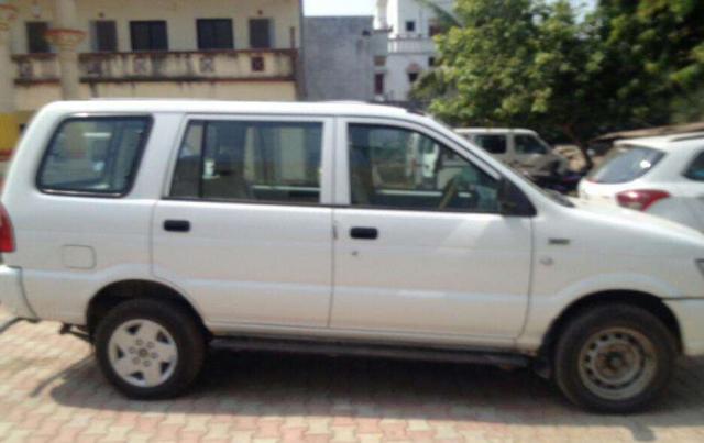 Chevrolet Tavera NY B2 7 STR BS III 2008