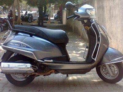 old access 125 price