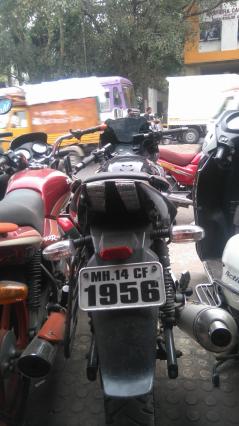 Bajaj Pulsar 220cc 2010