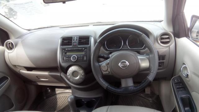 Nissan Sunny XV PETROL 2011