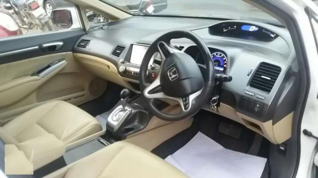 Honda Civic 1.8 V AT 2013