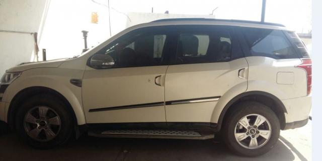 Mahindra XUV500 W8 2014