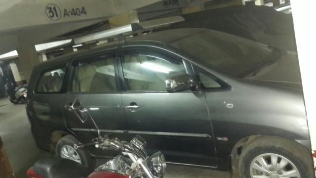 Toyota Innova 2.5 E 2010