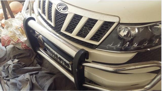 Mahindra XUV500 W8 2014