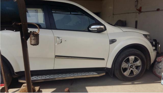 Mahindra XUV500 W8 2014
