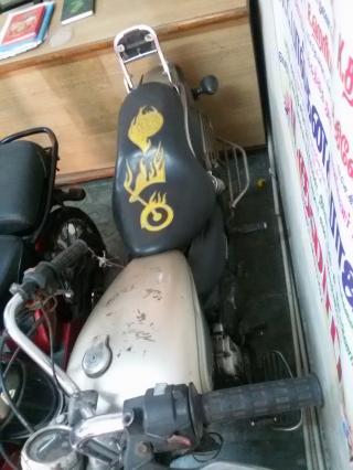Bajaj Avenger 200cc 2009