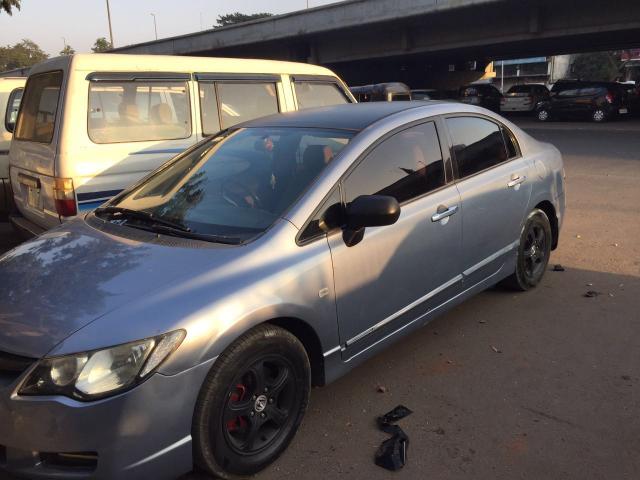 Honda Civic 1.8 V AT 2006