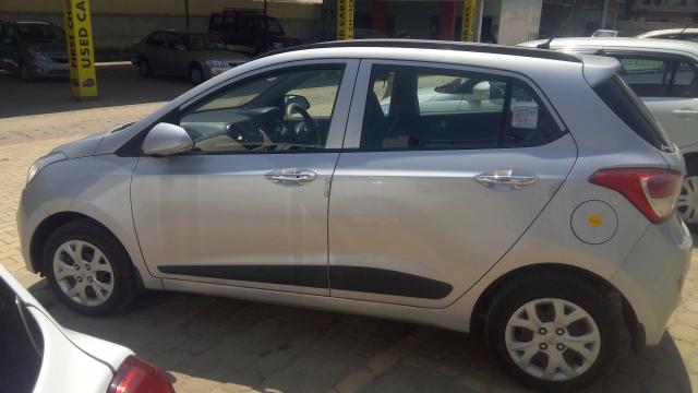 Hyundai Grand i10 Sportz 2013
