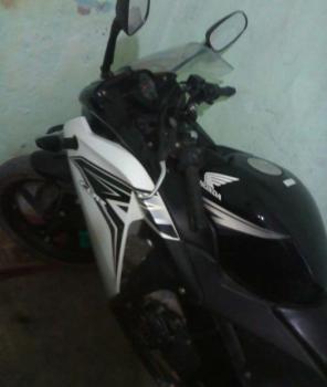 Honda CBR 150R 150cc 2012