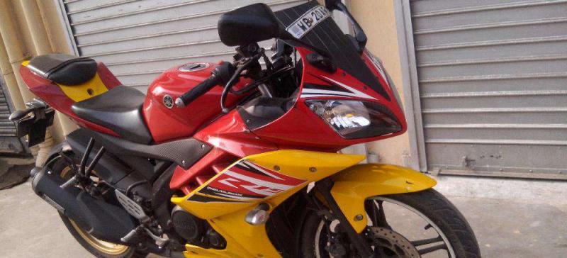 Yamaha YZF-R15 150cc 2013