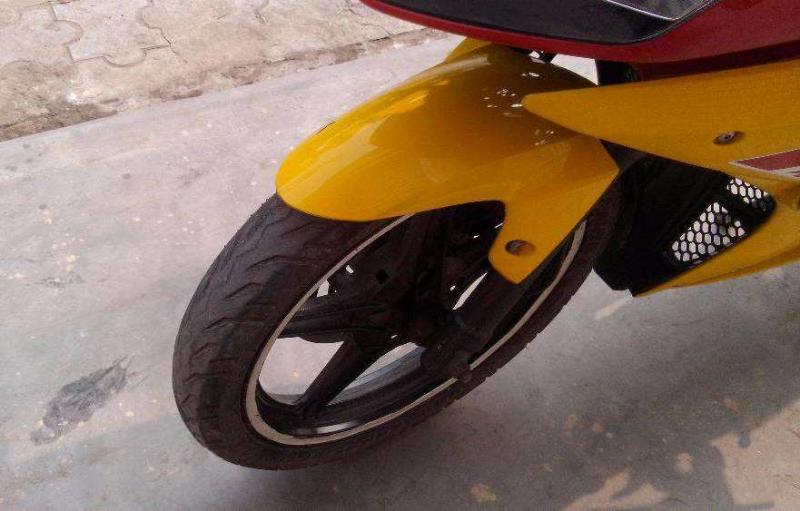 Yamaha YZF-R15 150cc 2013