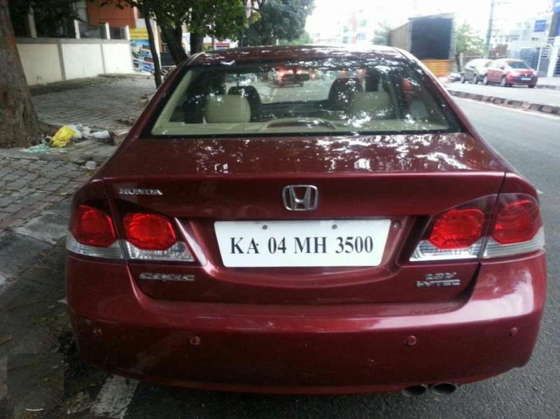 Honda Civic 1.8 MT 2010