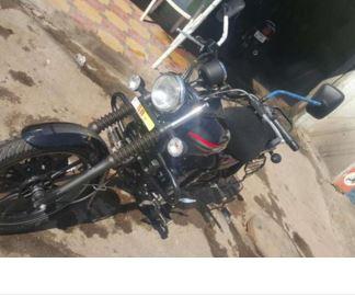 Bajaj Avenger Street 220cc 2016