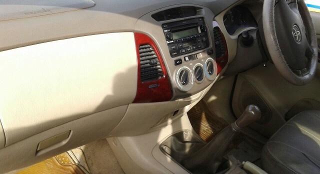 Toyota Innova 2.5 V 7 STR 2005