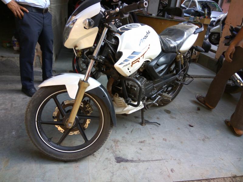 TVS Apache RTR 180cc 2011