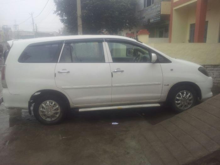 Toyota Innova 2.0 VX 8 STR 2010