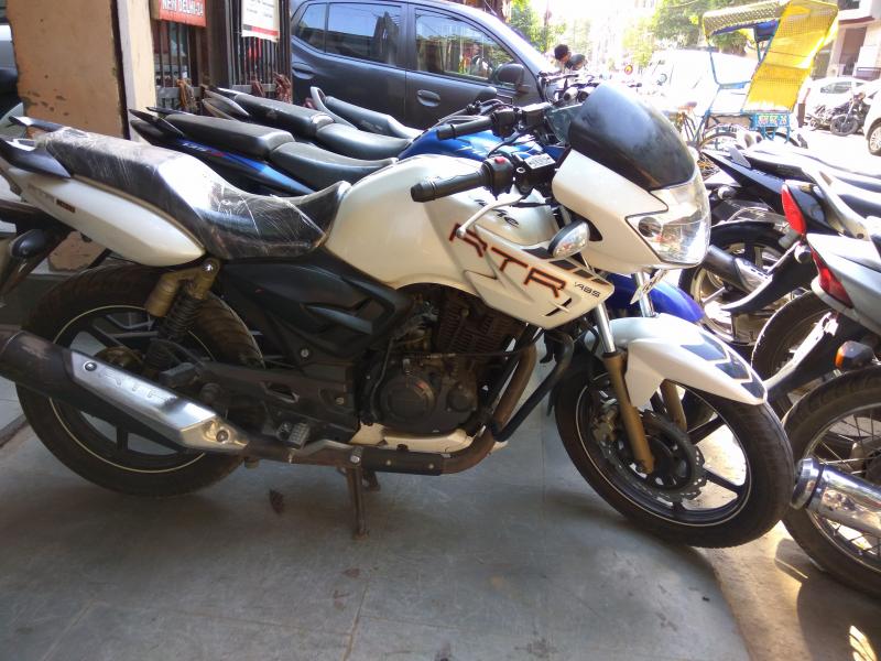 TVS Apache RTR 180cc 2011