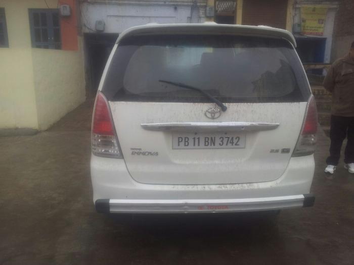 Toyota Innova 2.0 VX 8 STR 2010