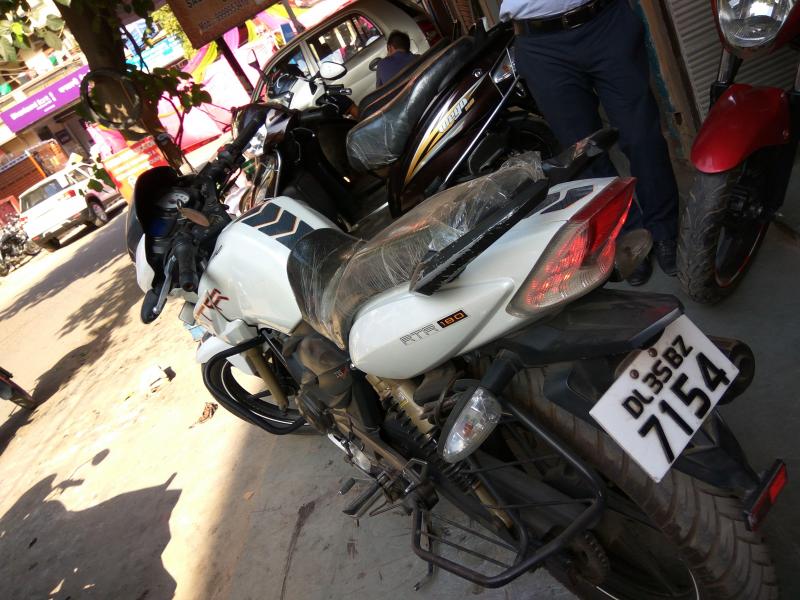 TVS Apache RTR 180cc 2011