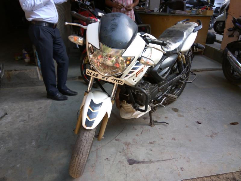 TVS Apache RTR 180cc 2011