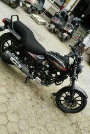 Bajaj Avenger Street 220cc 2016