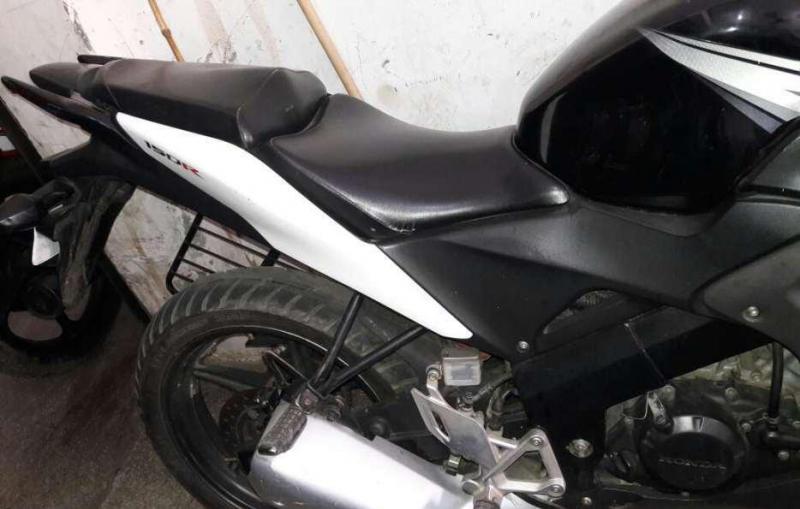 Honda CBR 150R 150cc 2013