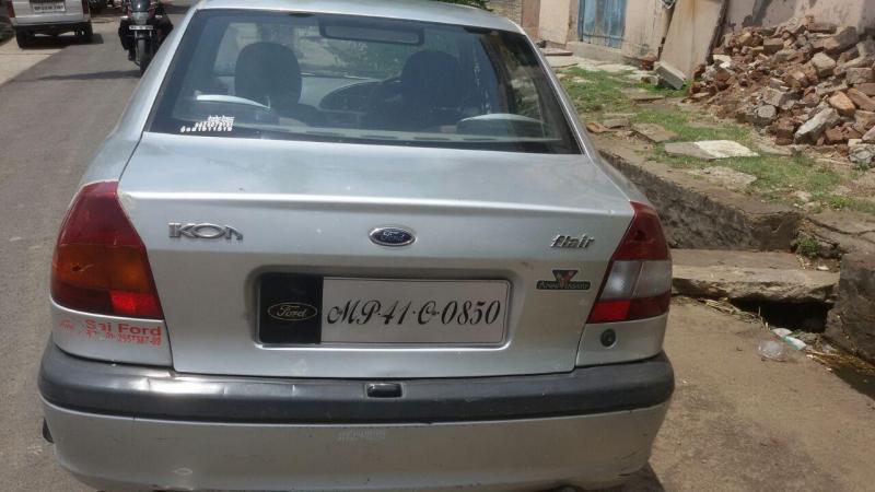 Ford Ikon 1.3 Flair 2009