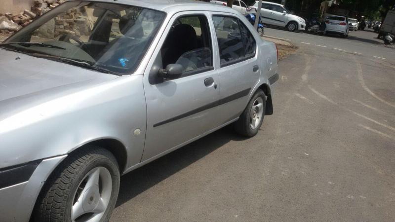 Ford Ikon 1.3 Flair 2009