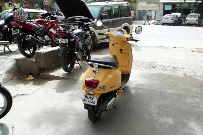 Piaggio Vespa 125cc 2012