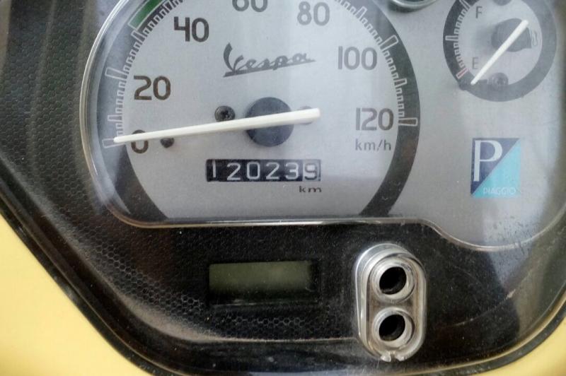 Piaggio Vespa 125cc 2012